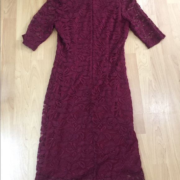 Burgundy lace lined dress size M - Picture 6 of 10